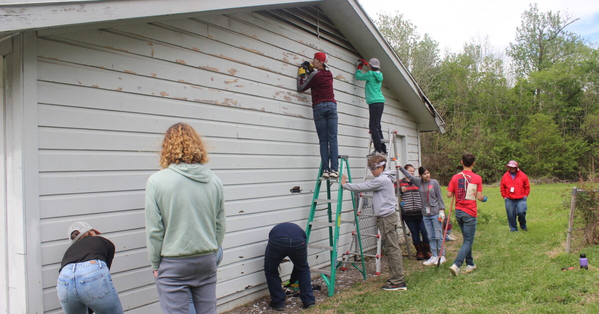 Spring Into Missions BOUNCE student missionaries rehabilitate homes, learn the value of ...