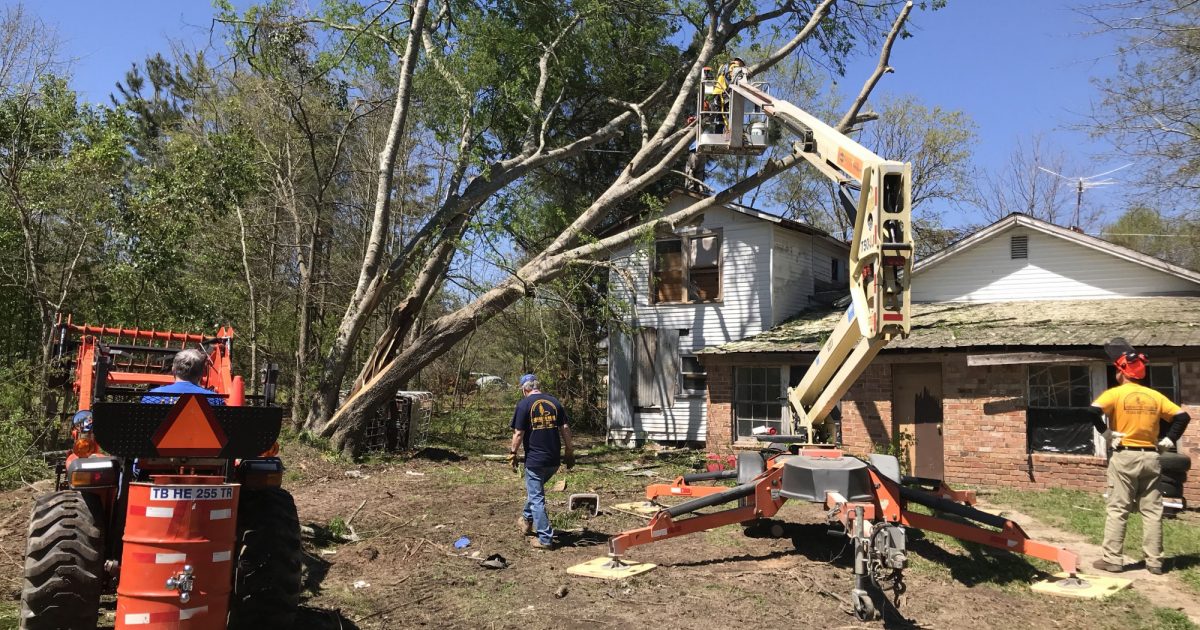 TBM chainsaw teams serve after tornado strikes East Texas Texas Baptists